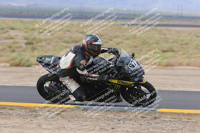 media/Sep-11-2022-SoCal Trackdays (Sun) [[81b7e951af]]/Turn 9 Inside (910am)/